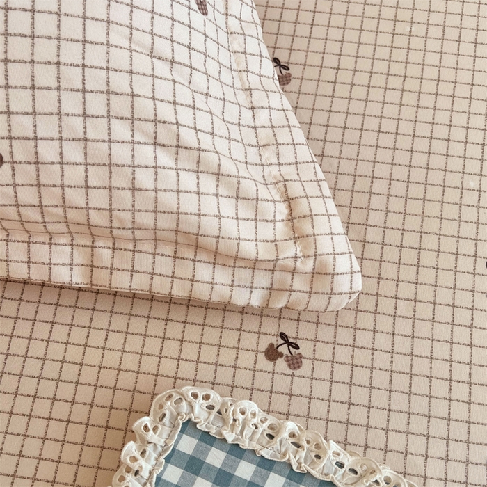 91家纺网 家纺一手货源 找家纺 梦舒羽 2025新款针织棉双层纱双层纱床笠罩全包席梦思床垫保护罩 樱桃小熊