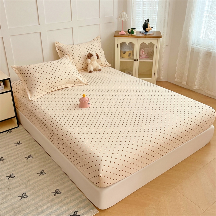 91家纺网 家纺一手货源 找家纺 圣比熊 2025新款针织棉双层纱床笠罩全包席梦思床垫保护罩 浪漫爱心