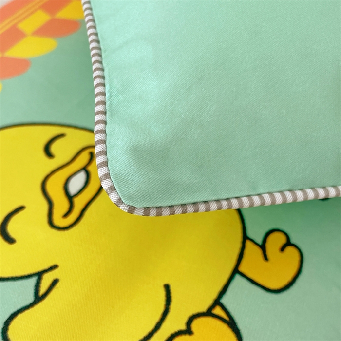 91家纺网 家纺一手货源 找家纺 梦舒羽 2025新款正版授权全棉枕套卡通枕芯套枕头内胆套儿童抱枕套 萌鸭一族-绿