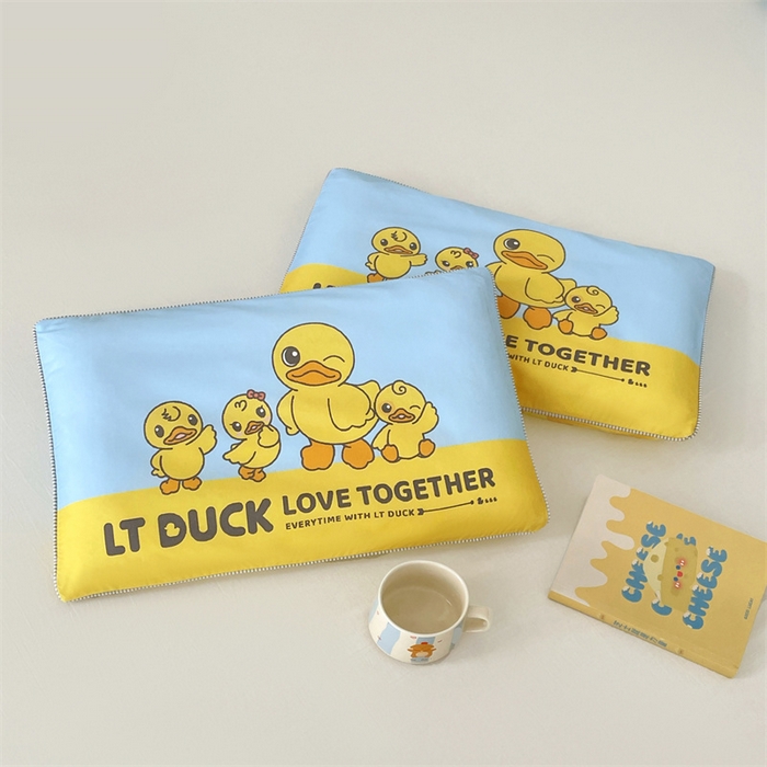 91家纺网 家纺一手货源 找家纺 梦舒羽 2025新款正版授权全棉枕套卡通枕芯套枕头内胆套儿童抱枕套 调皮鸭