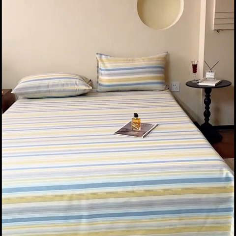 91家纺网 家纺一手货源 找家纺 邵依家纺 2025新款原棉老粗布印花床单系列 爱意条满-桔