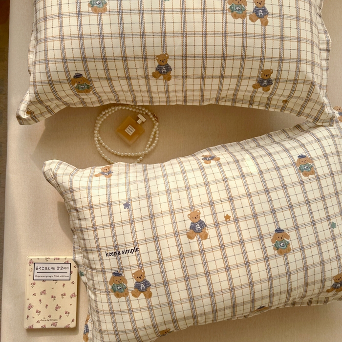 91家纺网 家纺一手货源 找家纺 百寐 2025新款13372全棉信封印花枕套单人 格子熊