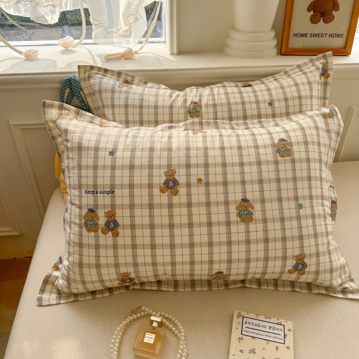 91家纺网 家纺一手货源 找家纺 百寐 2025新款13372全棉信封印花枕套单人 格子熊
