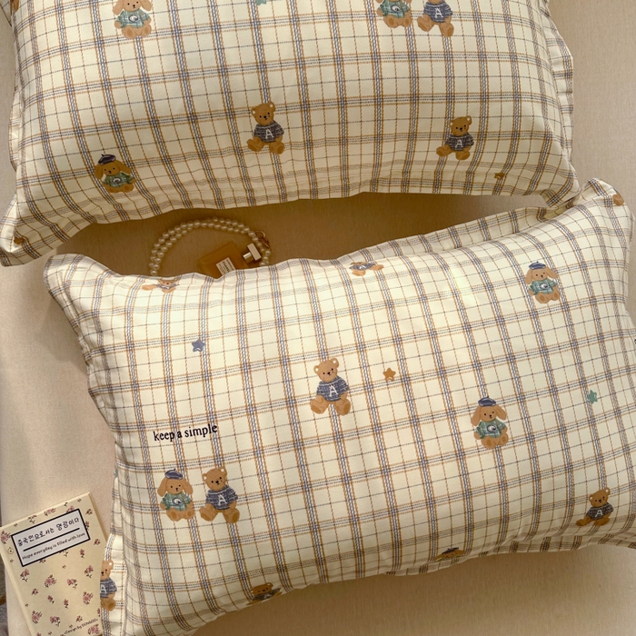 91家纺网 家纺一手货源 找家纺 百寐 2025新款13372全棉信封印花枕套单人 格子熊