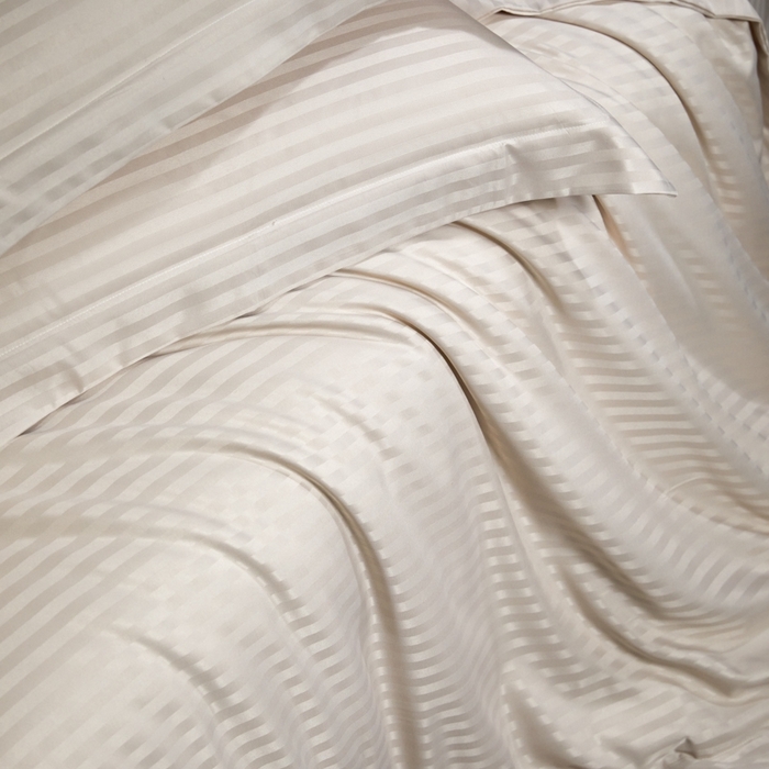 91家纺网 家纺一手货源 找家纺 绒世界 绒世界 2025新款四季款高端贡缎条纹水洗真丝四件套 香槟金