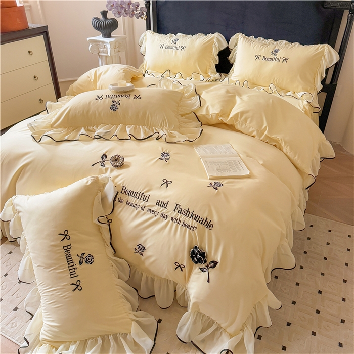 91家纺网 家纺一手货源 找家纺 富盛家纺 2025新款水洗亲肤棉刺绣床裙款四件套公主风四件套 茹意—黄