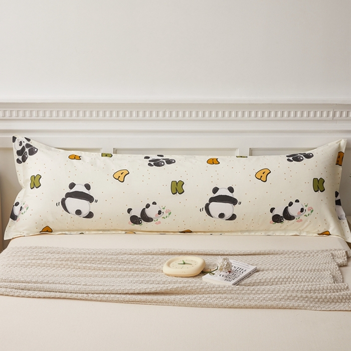 91家纺网 家纺一手货源 找家纺 翎盈家纺 2025新款纯棉小清新双人枕套 字母熊猫