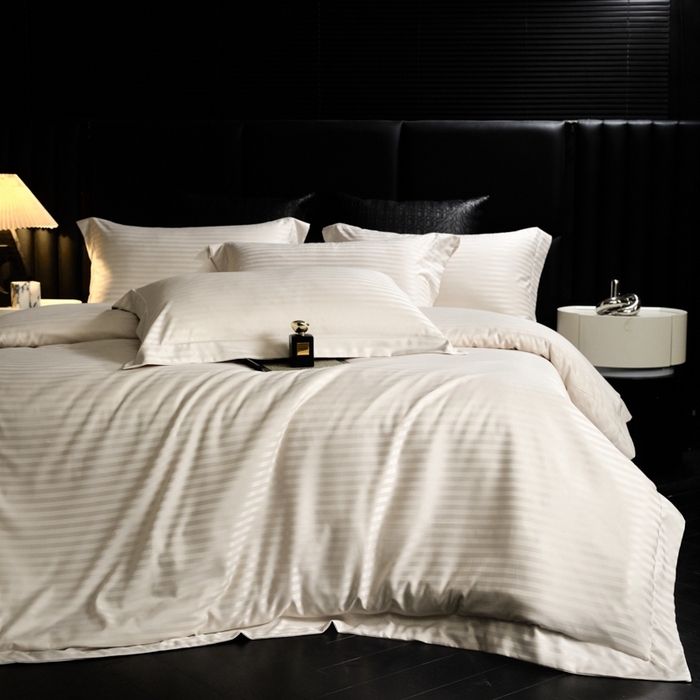 91家纺网 家纺一手货源 找家纺 绒世界 绒世界 2025新款四季款高端贡缎条纹水洗真丝四件套 香槟金