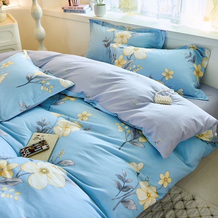 91家纺网 家纺一手货源 找家纺 珂博家纺 2025新款12868全棉纯棉小清新印花四件套 晨曦微蓝