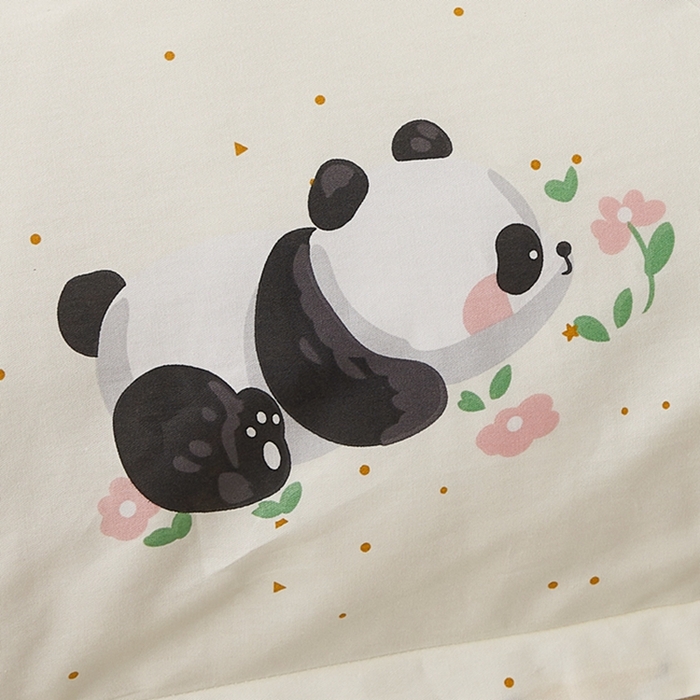 91家纺网 家纺一手货源 找家纺 翎盈家纺 2025新款纯棉小清新双人枕套 字母熊猫