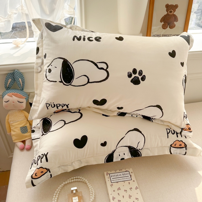 91家纺网 家纺一手货源 找家纺 百寐 2025新款13372全棉信封印花枕套单人 爱心狗