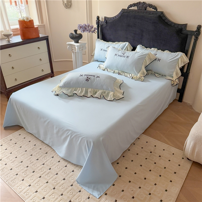 91家纺网 家纺一手货源 找家纺 富盛家纺 2025新款水洗亲肤棉刺绣床裙款四件套公主风四件套 茹意—蓝