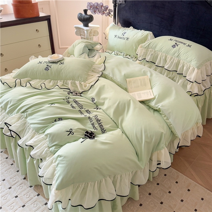 91家纺网 家纺一手货源 找家纺 富盛家纺 2025新款水洗亲肤棉刺绣床裙款四件套公主风四件套 茹意—嫩绿