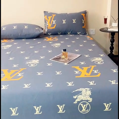 91家纺网 家纺一手货源 找家纺 邵依家纺 2025新款原棉老粗布印花床单系列 经典字母灰