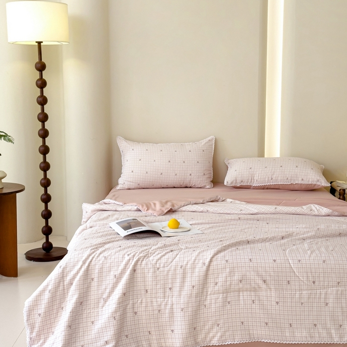 91家纺网 家纺一手货源 找家纺 仁凯家纺 2025新款针织棉双层纱棉花夏凉被【百分百新疆棉花填充包检测（提供买家秀）】 粉色格调