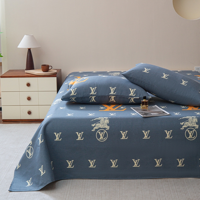 91家纺网 家纺一手货源 找家纺 邵依家纺 2025新款原棉老粗布印花床单系列 经典字母灰