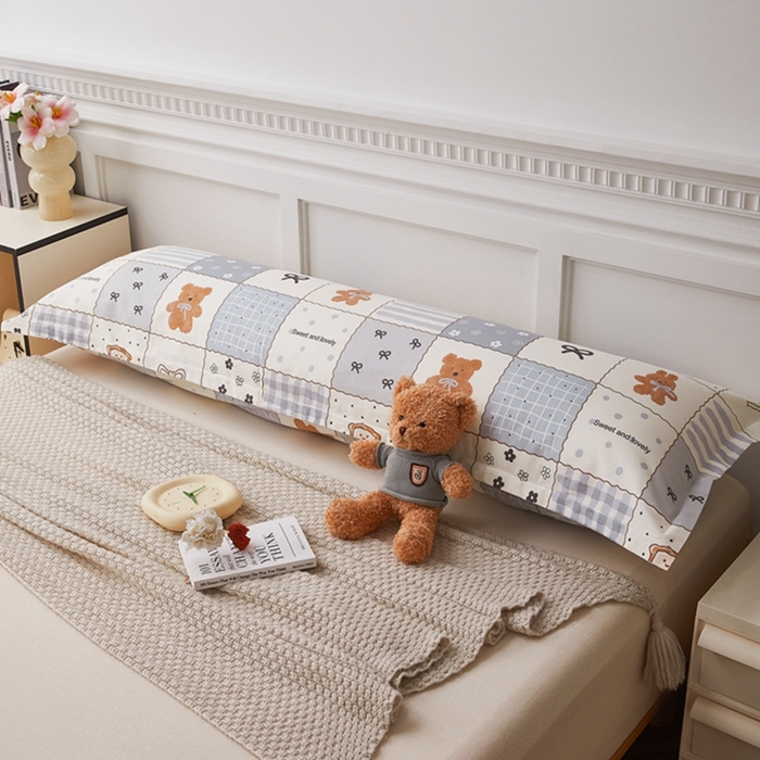 91家纺网 家纺一手货源 找家纺 翎盈家纺 2025新款纯棉小清新双人枕套 布偶小熊