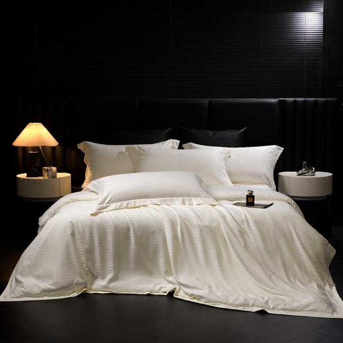 91家纺网 家纺一手货源 找家纺 绒世界 绒世界 2025新款四季款高端贡缎条纹水洗真丝四件套 象牙白