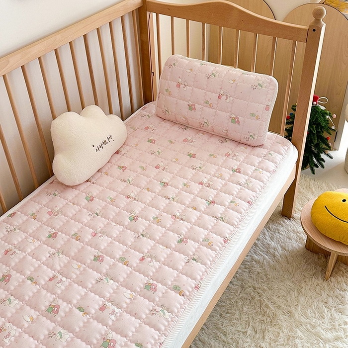 91家纺网 家纺一手货源 找家纺 嗨生活 2025新款7A抗菌全棉双层纱床垫 床褥 幼儿园床垫 儿童床垫 支持定做  你好小兔