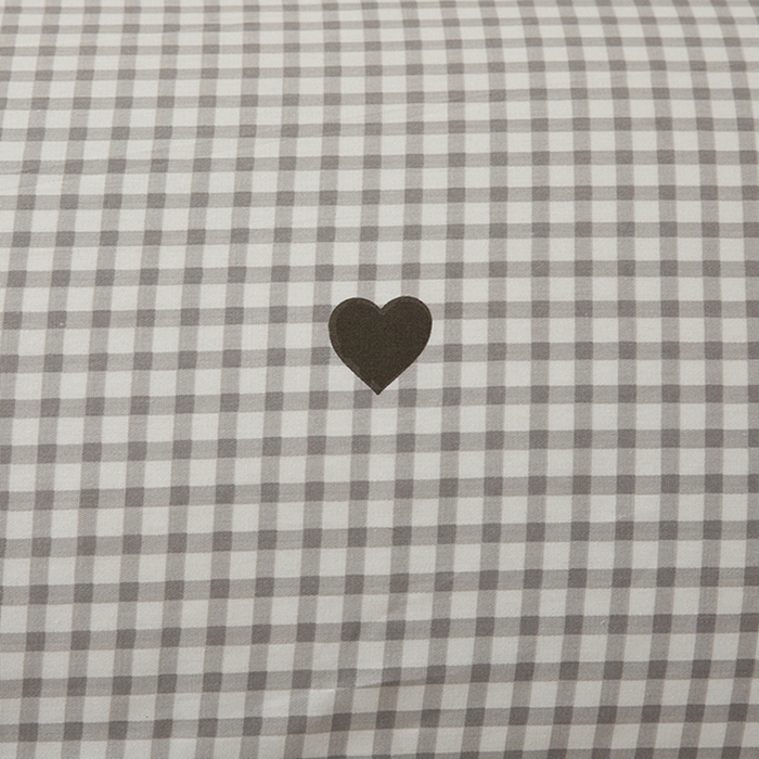 91家纺网 家纺一手货源 找家纺 翎盈家纺 2025新款纯棉小清新双人枕套 格子爱心-灰