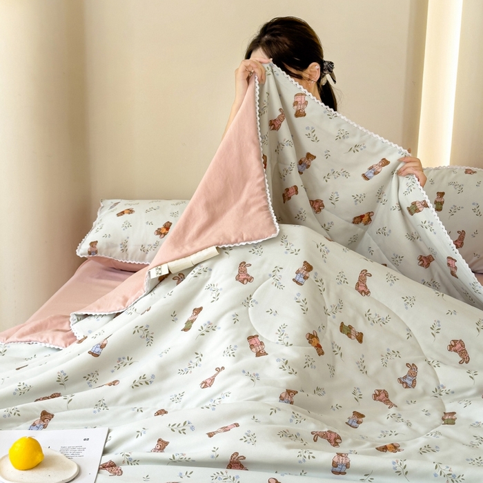 91家纺网 家纺一手货源 找家纺 仁凯家纺 2025新款针织棉双层纱棉花夏凉被【百分百新疆棉花填充包检测（提供买家秀）】 绅士熊