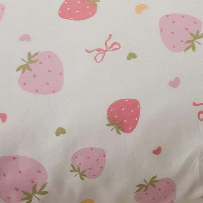 91家纺网 家纺一手货源 找家纺 翎盈家纺 2025新款纯棉小清新双人枕套 草莓庄园