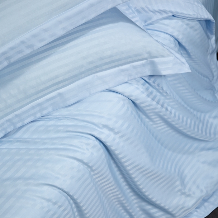 91家纺网 家纺一手货源 找家纺 绒世界 绒世界 2025新款四季款高端贡缎条纹水洗真丝四件套 景泰蓝