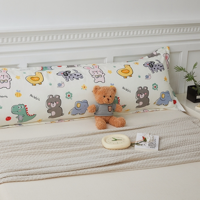 91家纺网 家纺一手货源 找家纺 翎盈家纺 2025新款纯棉小清新双人枕套 疯狂动物园