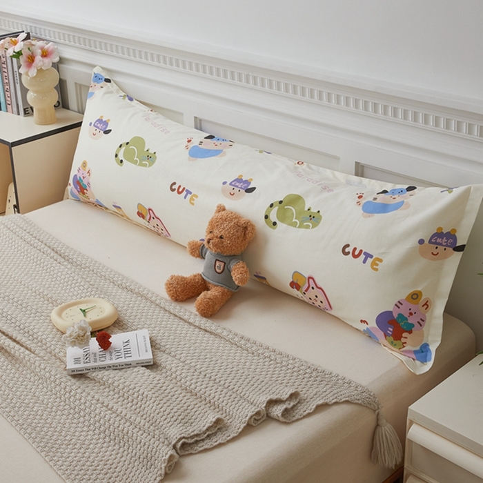 91家纺网 家纺一手货源 找家纺 翎盈家纺 2025新款纯棉小清新双人枕套 机智萌宠