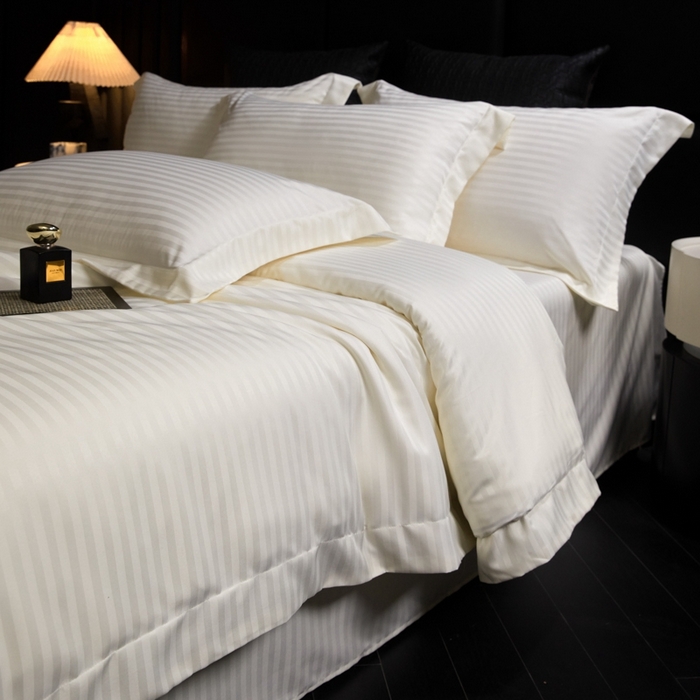 91家纺网 家纺一手货源 找家纺 绒世界 绒世界 2025新款四季款高端贡缎条纹水洗真丝四件套 象牙白