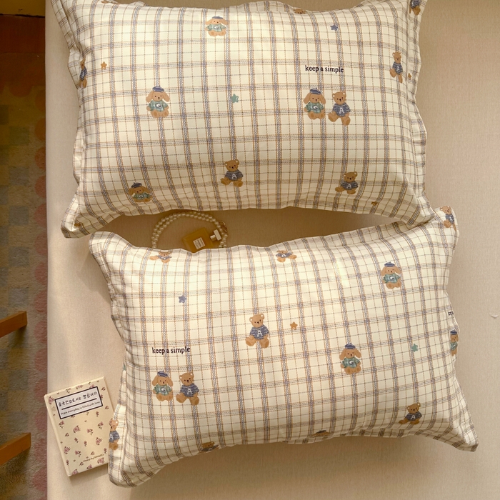 91家纺网 家纺一手货源 找家纺 百寐 2025新款13372全棉信封印花枕套单人 格子熊