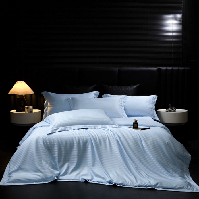 91家纺网 家纺一手货源 找家纺 绒世界 绒世界 2025新款四季款高端贡缎条纹水洗真丝四件套 景泰蓝