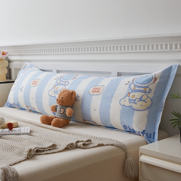 91家纺网 家纺一手货源 找家纺 翎盈家纺 2025新款纯棉小清新双人枕套 遨游星际