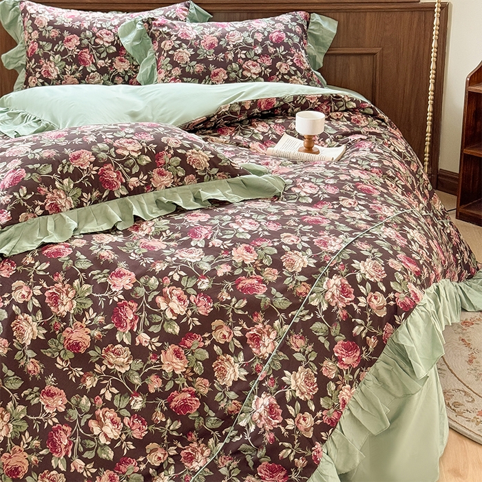 91家纺网 家纺一手货源 找家纺 胜权家纺 2025新款全棉13372法式床裙款活性印花四件套 莫妮卡-湖绿