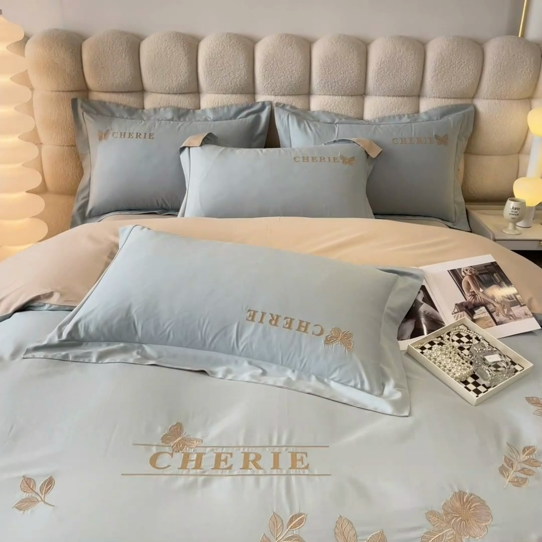 91家纺网 家纺一手货源 找家纺 桃园 2025新款洛芙琳系列纯棉全棉长绒棉刺绣绣花四件套(高端礼盒) 洛芙琳飘蓝