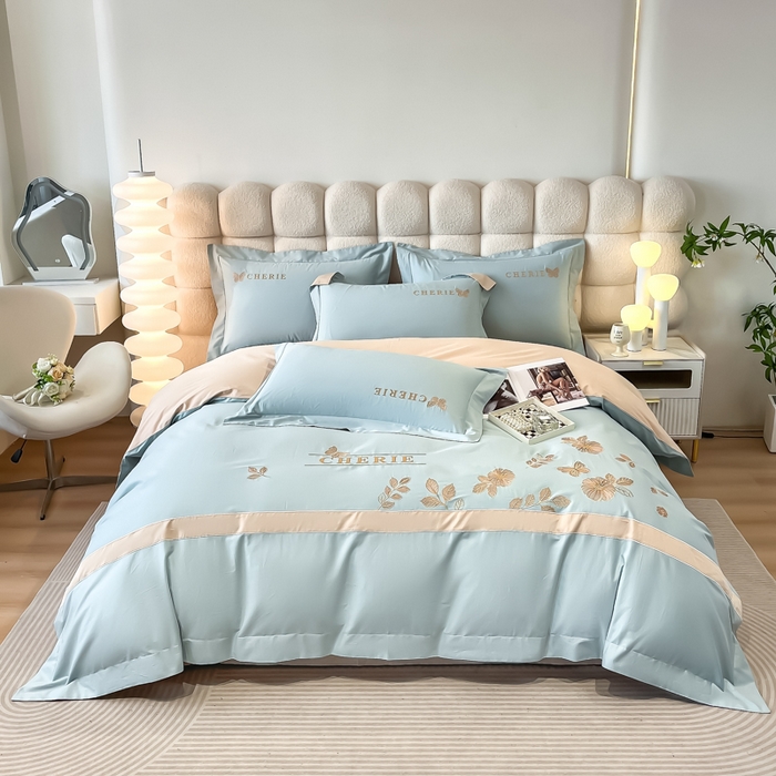 91家纺网 家纺一手货源 找家纺 桃园 2025新款洛芙琳系列纯棉全棉长绒棉刺绣绣花四件套(高端礼盒) 洛芙琳飘蓝