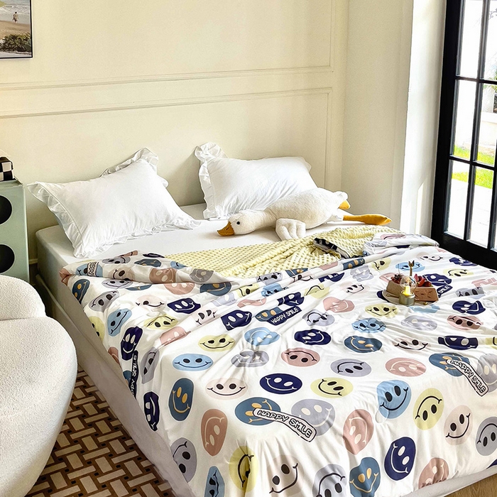 91家纺网 家纺一手货源 找家纺 绒梦里 2025新款儿童卡通系列A类凉感冰豆豆夏被 快乐笑脸