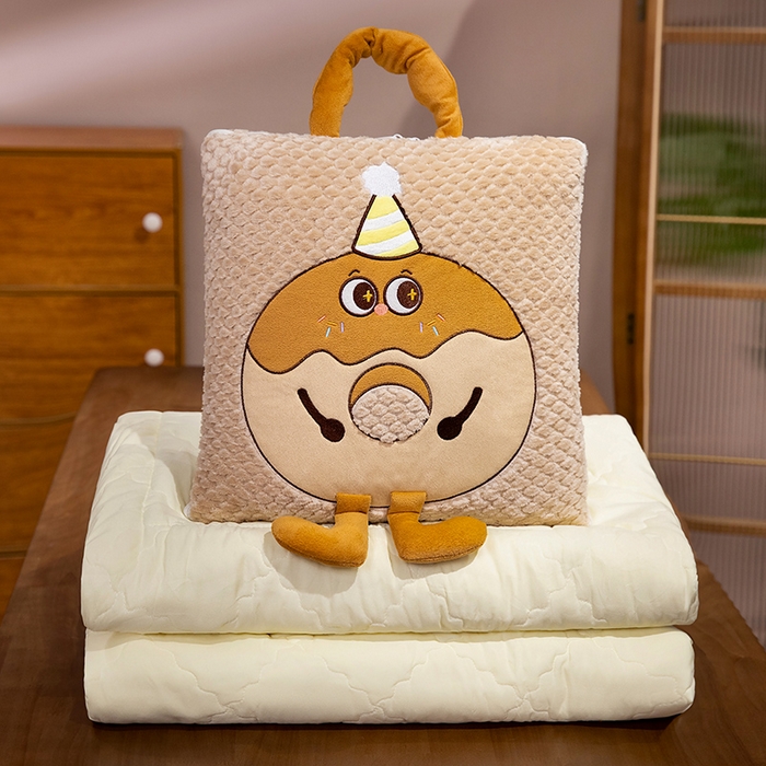 91家纺网 家纺一手货源 找家纺 中华鲟2025新款多功能豆豆绒提花网红抱枕毯卡通立体贴布刺绣抱枕被夏被 甜甜圈夏被-卡