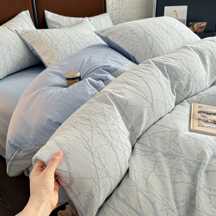 91家纺网 家纺一手货源 找家纺 眠博士2025新款AB版简约时尚A类全棉三层纱系列单被套 三层纱-春枝-蓝