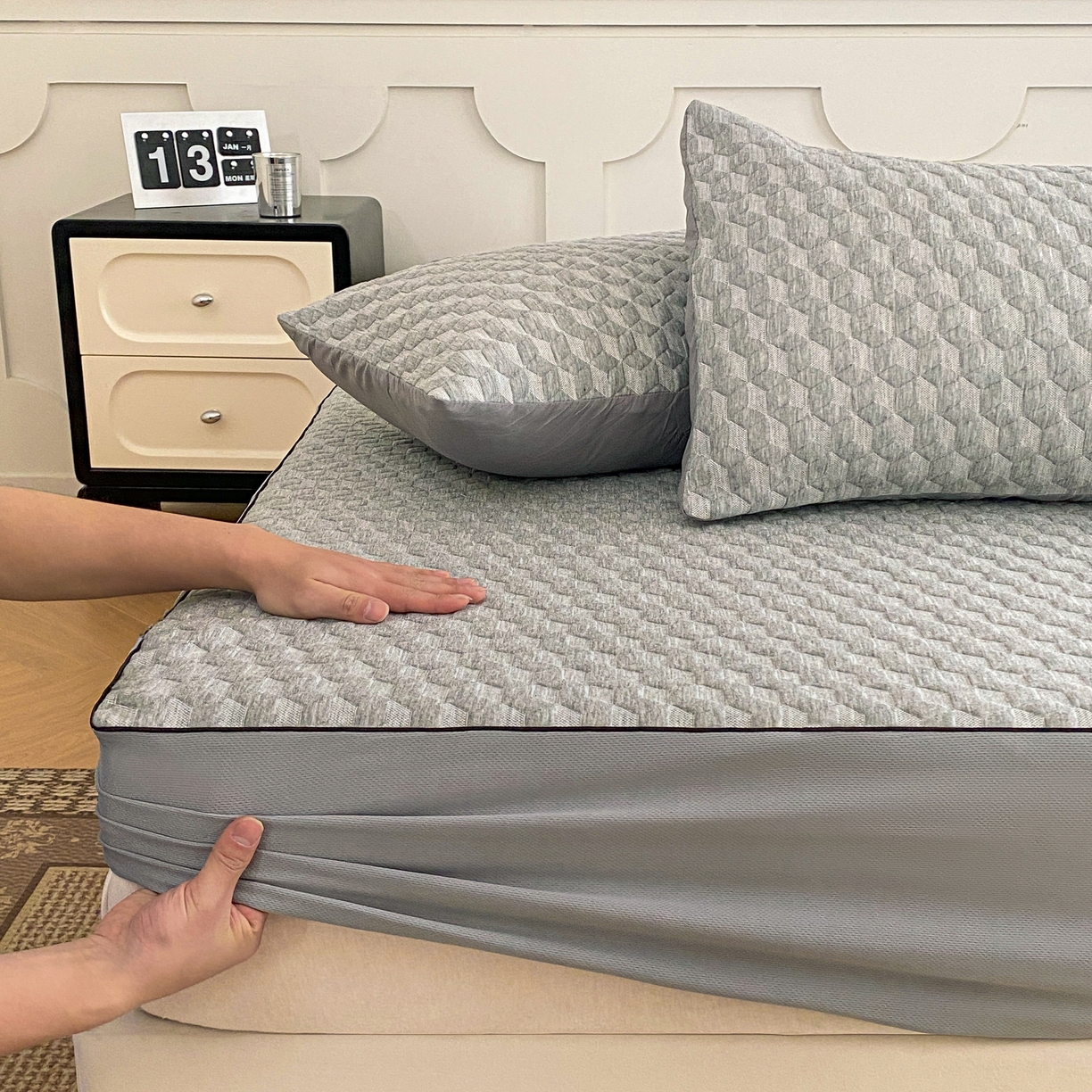 91家纺网 家纺一手货源 找家纺 久云居 2025新款抗菌天然竹纤维防水床签 高级灰