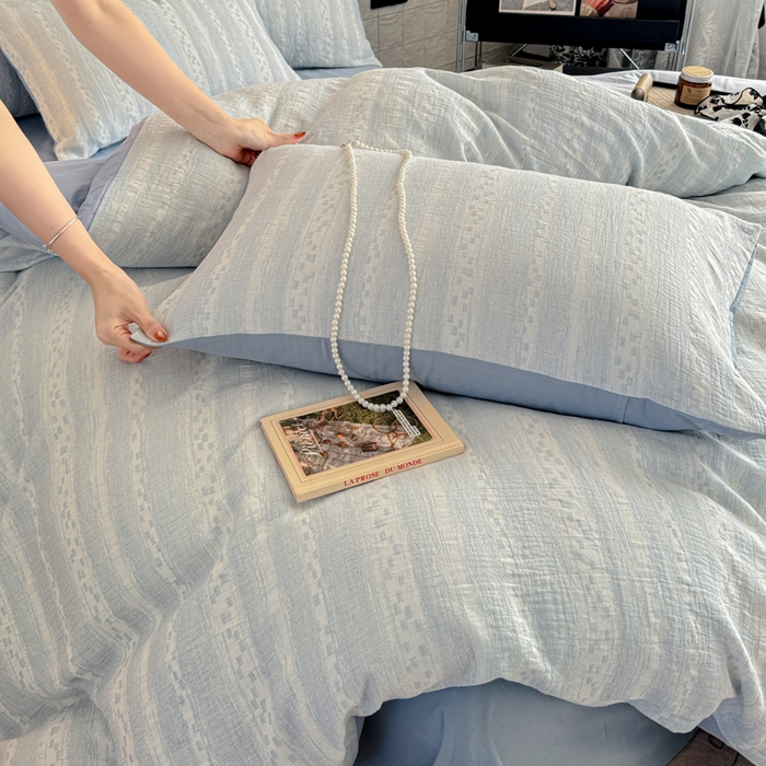 91家纺网 家纺一手货源 找家纺 眠博士2025新款AB版简约时尚A类全棉三层纱系列单被套 三层纱-时光-蓝