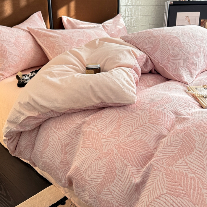 91家纺网 家纺一手货源 找家纺 眠博士2025新款AB版简约时尚A类全棉三层纱系列单被套 三层纱-幸运叶-粉