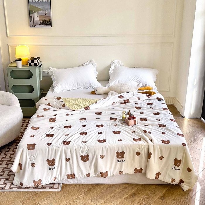 91家纺网 家纺一手货源 找家纺 绒梦里 2025新款儿童卡通系列A类凉感冰豆豆夏被 爱心熊