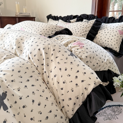 91家纺网 家纺一手货源 找家纺 晚爱  2025新款法式花边水洗棉四件套赫本风韩版针织云朵棉三件套 法式风-花香