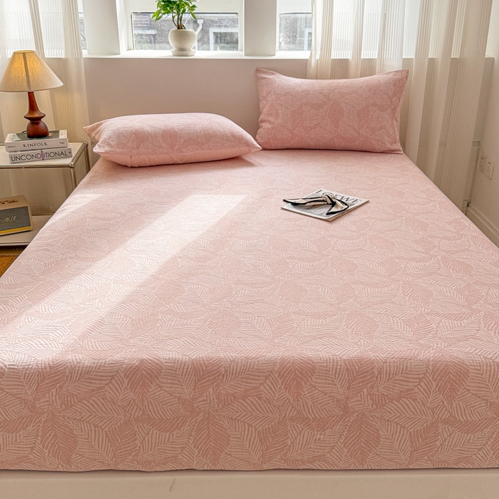 91家纺网 家纺一手货源 找家纺 眠博士 2025新款AB版简约时尚A类全棉三层纱系列单床笠 三层纱单床笠-幸运叶-粉