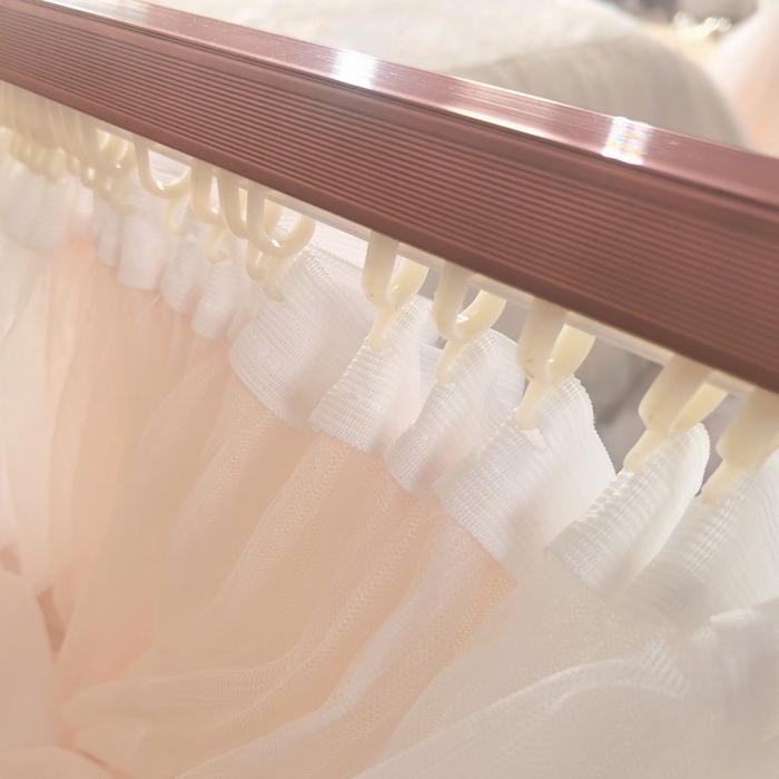 91家纺网 家纺一手货源 找家纺 夏彩  2025新款加柔加密铝合金接口高度可调节双层窗帘式导轨蚊帐88619 花语-玉