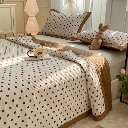 91家纺网 家纺一手货源 找家纺 （总）尊妙被业 2025新款针织棉床盖三件套