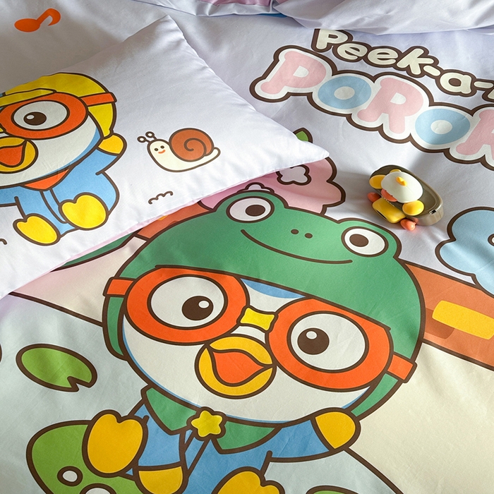 91家纺网 家纺一手货源 找家纺 金爱家 2025新款波乐乐系列纯棉数码印花系列四件套 波乐乐-欢乐时光