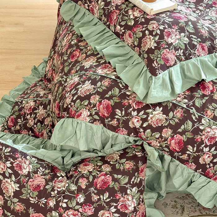 91家纺网 家纺一手货源 找家纺 胜权家纺 2025新款全棉13372法式床裙款活性印花四件套 莫妮卡-湖绿