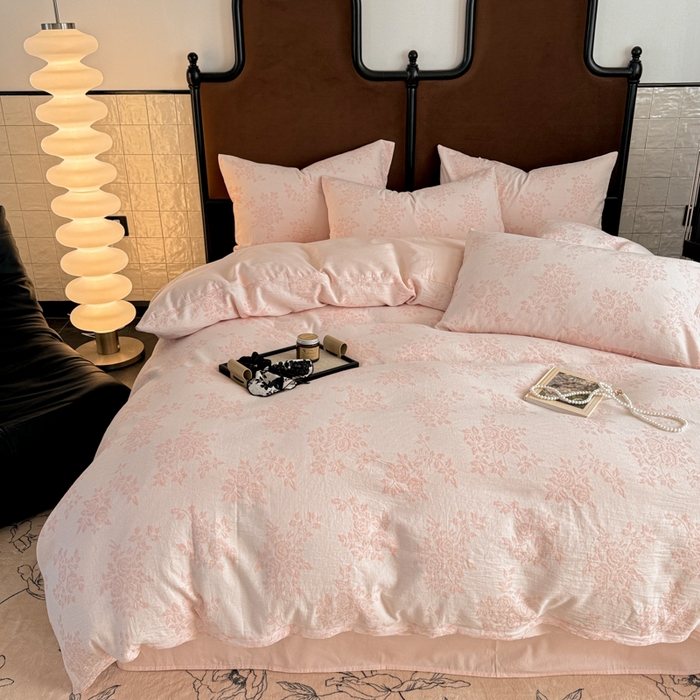 91家纺网 家纺一手货源 找家纺 眠博士 2025新款AB版简约时尚A类全棉三层纱系列四件套 三层纱-玫瑰花-粉